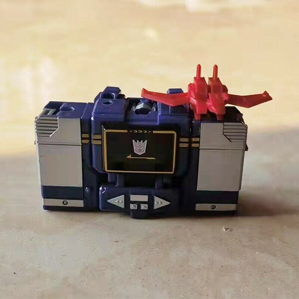 Kingdom Soundwave Core Class Foot Arm Cover Laserbeak Upgrade Kit  (2 of 9)